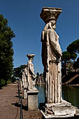 Villa Adriana - Canopo e Serapeo, uno dei complessi pi originali e spettacolari della villa.